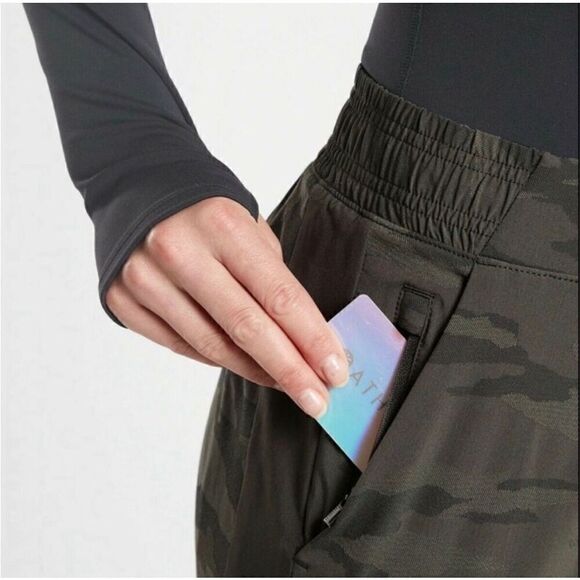 Athleta Brooklyn Camo Textured Lined Jogger in Olive Camo Luxe size 2 - Picture 11 of 13